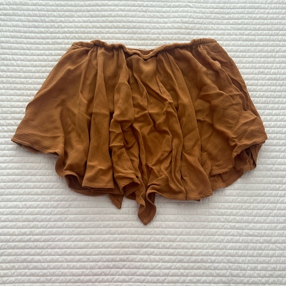 Size XS tan crop top from Revolve - Worn Once - Picture 1 of 1